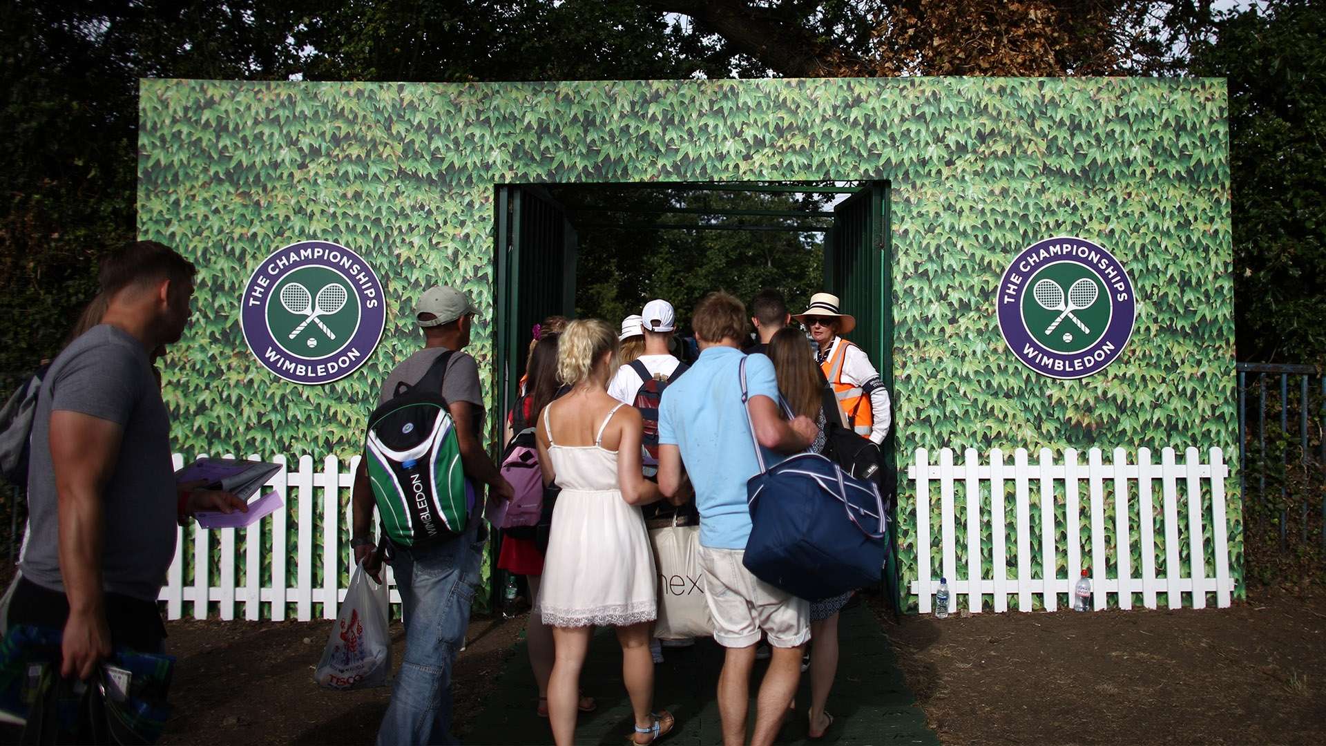 主力中场沈 主力中场沈